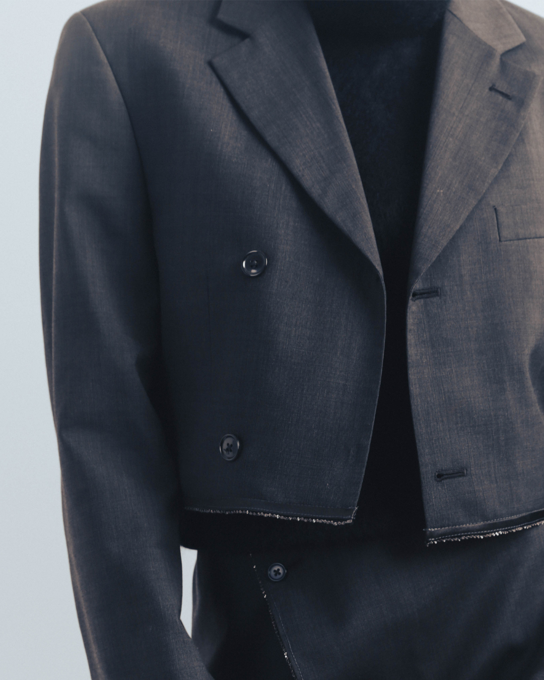 Cropped tailored blazer